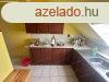 ESZE TAMS UTCAI 2,5 SZOBS LAKS 60 M2-ES TELEKKEL
