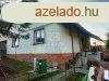 Elad csaldi hz Vcegres, 	A termszet mellet