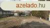 Elad csaldi hz Veresegyhz, 	Tavak kzelben