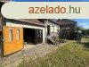 Elad csaldi hz Egyhzasrdc, 	Csendes utca