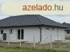 Elad 61 nm-es j pts Csaldi hz Felspakony