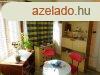 Rendes udvar, csendes utca, lakhz! - Kard