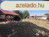 Mezcston kt generci egyttlsre alkalmas csaldi hz 