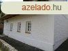 4 csaldi hz, pinckkel, garzzsal egytt elad Balatoneder