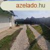 Szarvason csaldi hz elad!