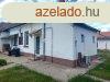 Elad 65 nm csaldi hz, Flphzn - Flphza