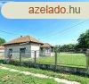 Bksszentandrs kzpontjban csald hz elad! 