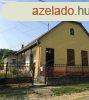 Elad csaldi hz Zvodon ajndk prshzzal s borospincve