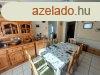 Elad csaldi hz Balatonkeresztr, 	Kzpontban lv mgis c