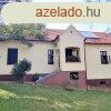 Elad csaldi hz Kustnszeg, 	Autentikus hz, nagy telekkel