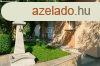 Elad csaldi hz rd, 	Parkvros, intim kert, otthonos tr