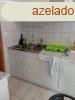Elad vzkzeli trsashzi laks Balatonboglron.