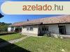 Elad csaldi hz Zvodon ajndk prshzzal s borospincve