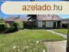 Elad csaldi hz Zvodon ajndk prshzzal s borospincve