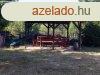 Mezcston kt generci egyttlsre alkalmas csaldi hz 