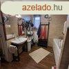 Vecssen 117 m2-es, 5 hlszoba + nappalis hz, 438 m2 t