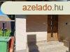 Kisjszllson kzponthoz kzeli feljtott, csaldi hz ela