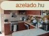 Kzponti helyen, takaros kis laks - Veresegyhz