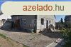 Elad csaldi hz Csehimindszent, 	Csendes utca