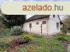 Elad csaldi hz Grdony, 	Kzponttl pr percre