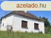 A feny hazjban Surdon elad feljtand csaldi hz