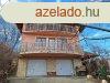 Tapolcn 7 szobs csaldi hz dupla garzzsal s panormval