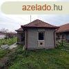 jszszon elad 31 nm csaldi hz 1530 nm kertel.