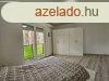 Kiad 44 nm-es Feljtott Tglalaks Pcs Belvros 